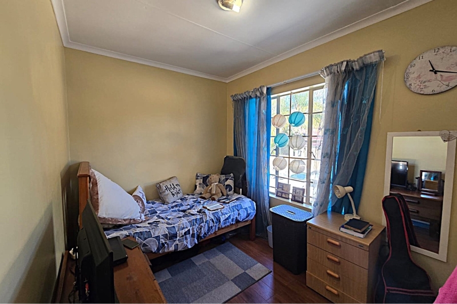 2 Bedroom Property for Sale in Magalieskruin Gauteng