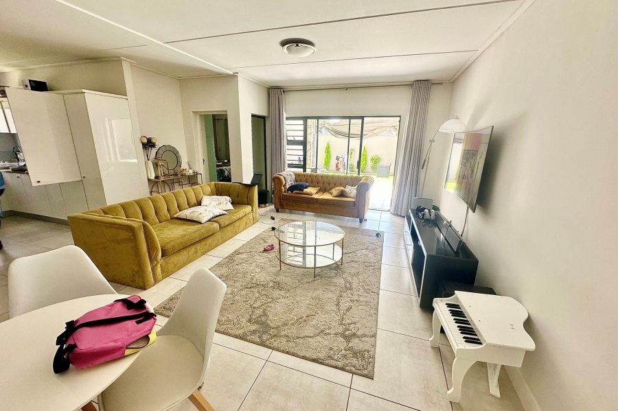 To Let 3 Bedroom Property for Rent in The Polofields Gauteng