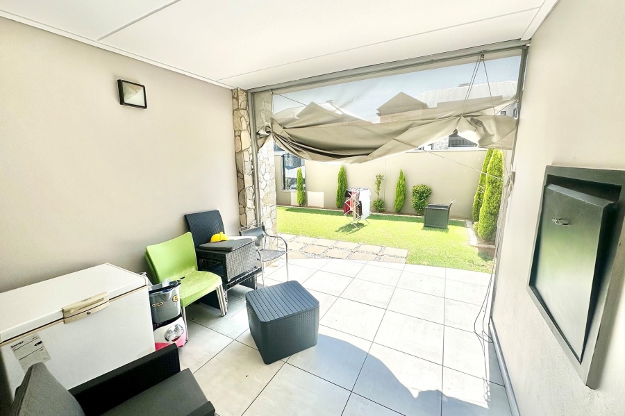 To Let 3 Bedroom Property for Rent in The Polofields Gauteng
