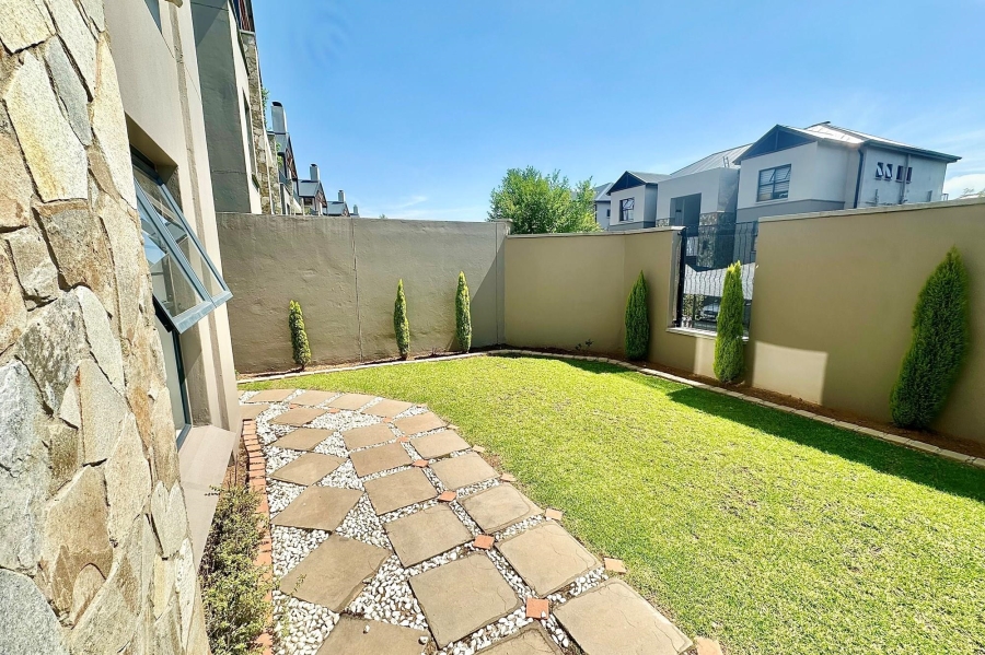 To Let 3 Bedroom Property for Rent in The Polofields Gauteng