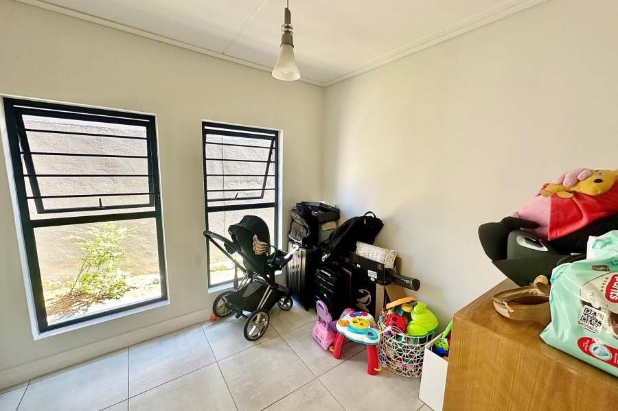 To Let 3 Bedroom Property for Rent in The Polofields Gauteng