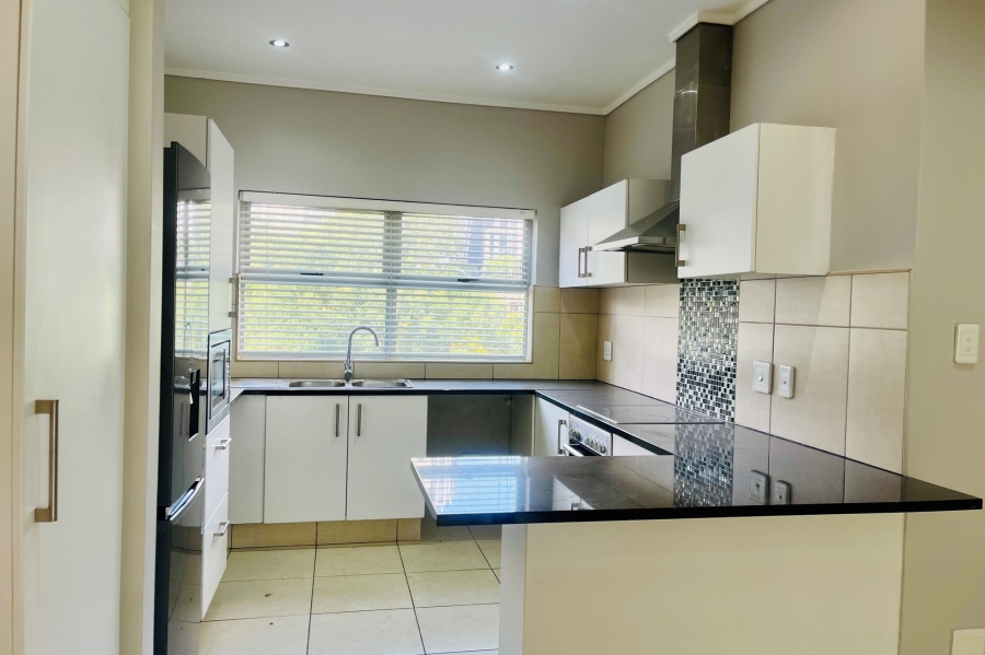 To Let 2 Bedroom Property for Rent in Morningside Gauteng