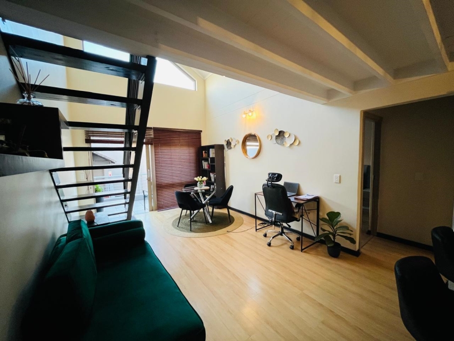 2 Bedroom Property for Sale in Sunninghill Gauteng