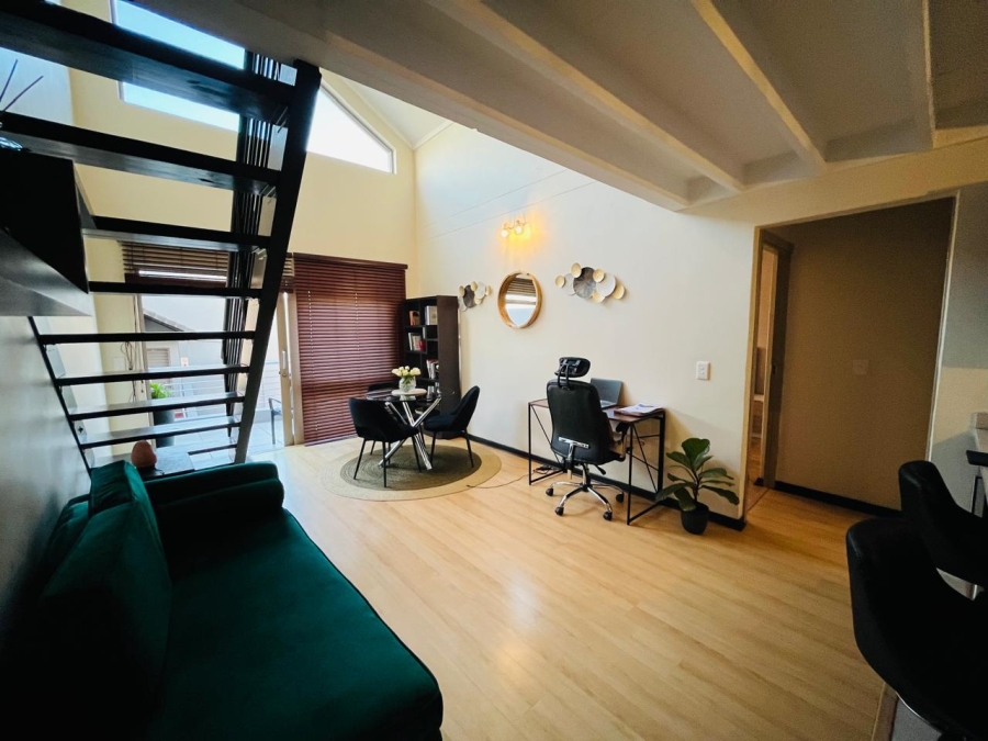 2 Bedroom Property for Sale in Sunninghill Gauteng