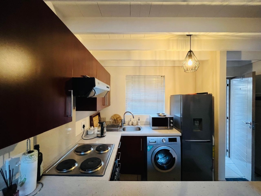 2 Bedroom Property for Sale in Sunninghill Gauteng