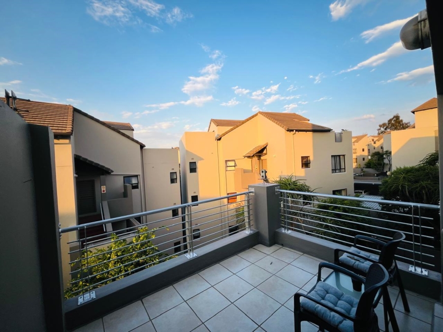 2 Bedroom Property for Sale in Sunninghill Gauteng