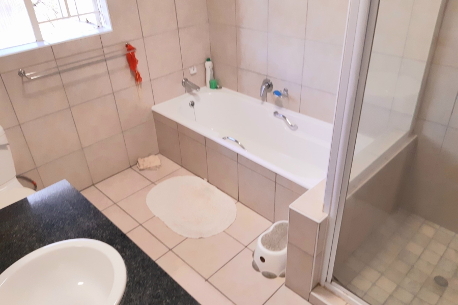 3 Bedroom Property for Sale in Fourways Gauteng
