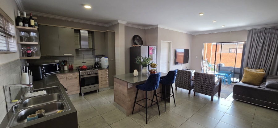 2 Bedroom Property for Sale in Six Fountains Residential Estate Gauteng
