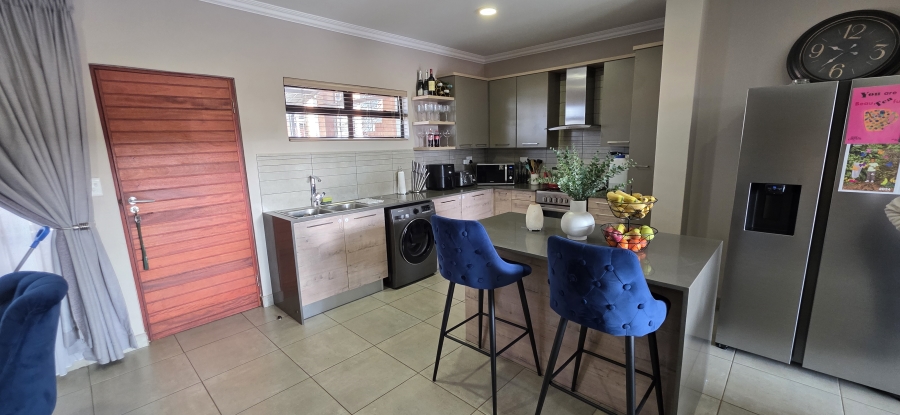 2 Bedroom Property for Sale in Six Fountains Residential Estate Gauteng