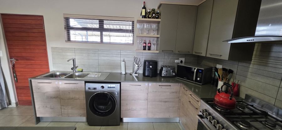 2 Bedroom Property for Sale in Six Fountains Residential Estate Gauteng