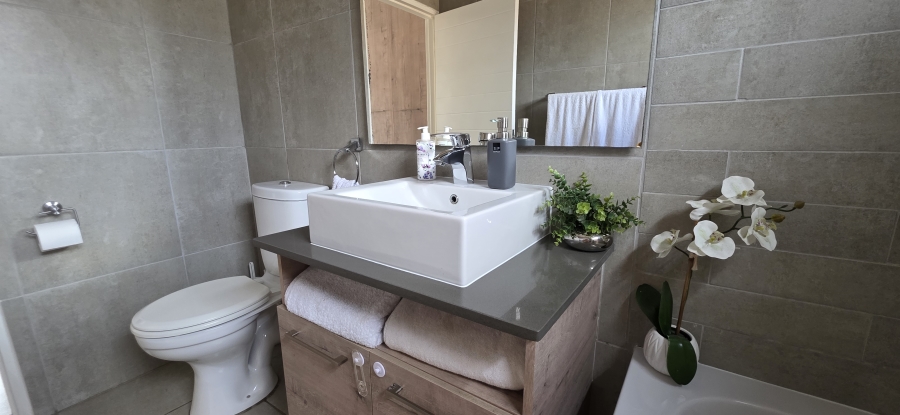 2 Bedroom Property for Sale in Six Fountains Residential Estate Gauteng
