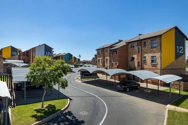2 Bedroom Property for Sale in Noordwyk Gauteng
