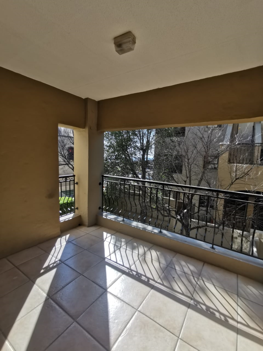 To Let 1 Bedroom Property for Rent in Lonehill Gauteng