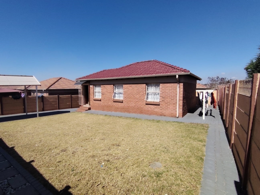 3 Bedroom Property for Sale in Thatch Hill Estate Gauteng