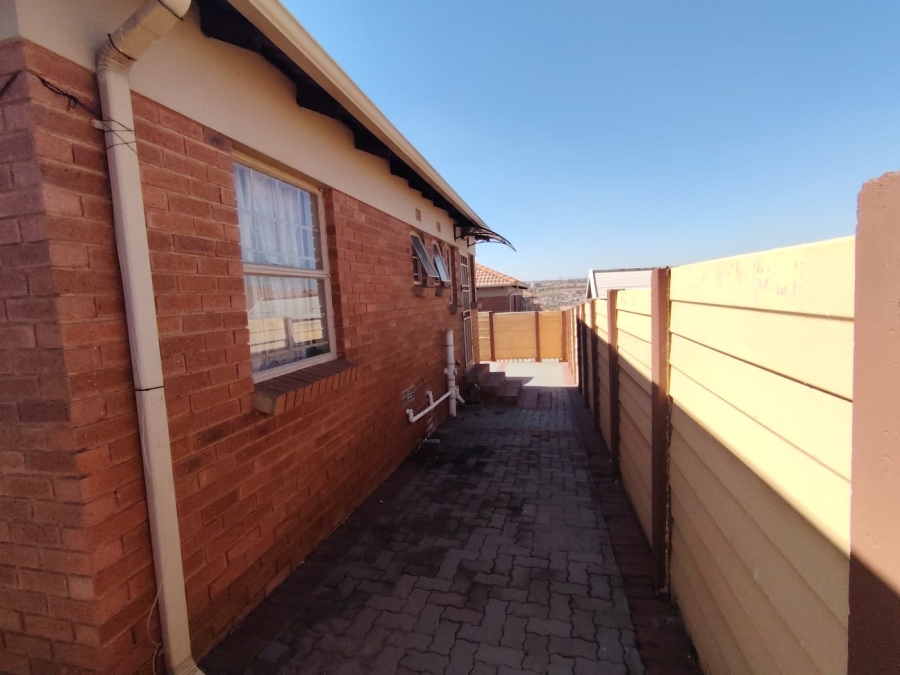 3 Bedroom Property for Sale in Thatch Hill Estate Gauteng