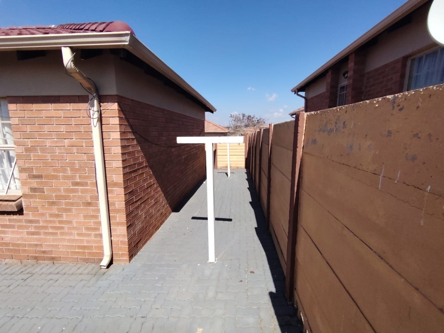 3 Bedroom Property for Sale in Thatch Hill Estate Gauteng