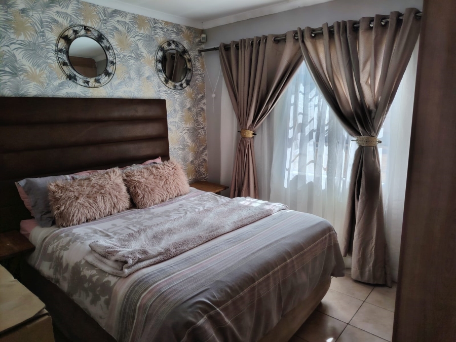 3 Bedroom Property for Sale in Thatch Hill Estate Gauteng