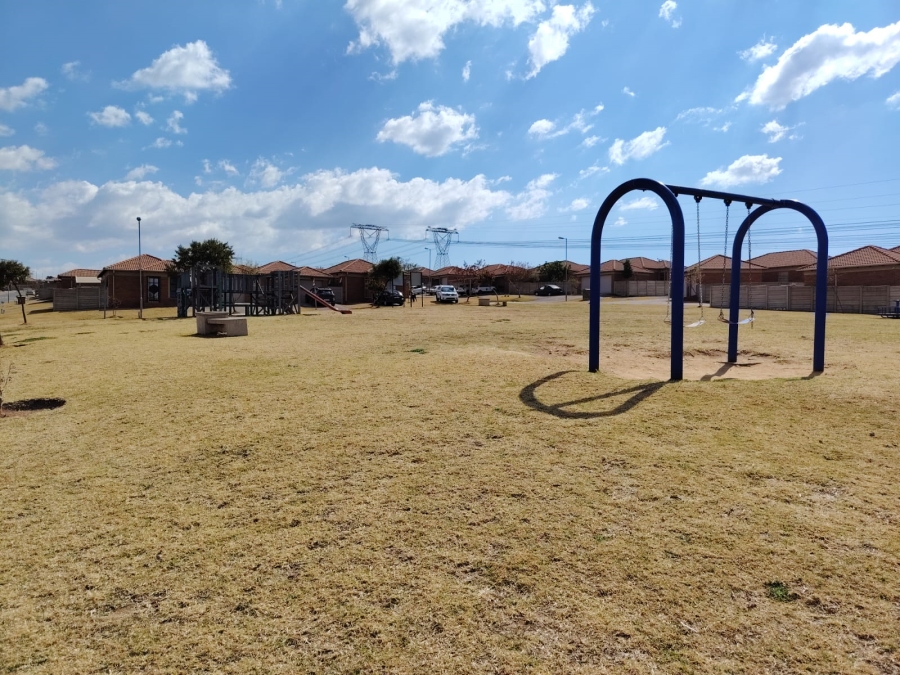 3 Bedroom Property for Sale in Thatch Hill Estate Gauteng