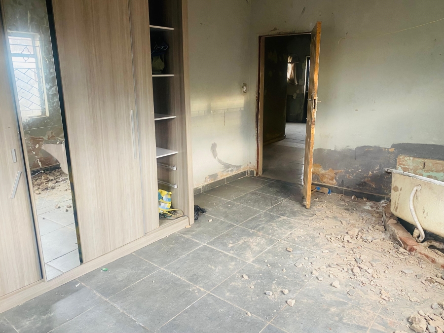 2 Bedroom Property for Sale in Mamelodi West Gauteng