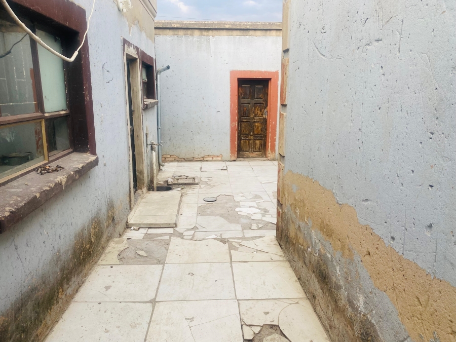 2 Bedroom Property for Sale in Mamelodi West Gauteng