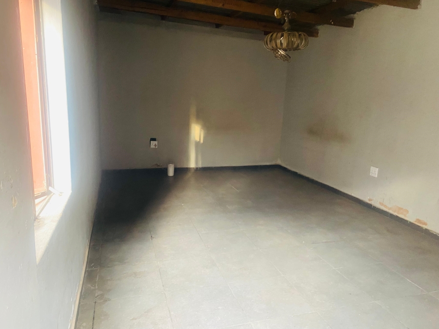 2 Bedroom Property for Sale in Mamelodi West Gauteng