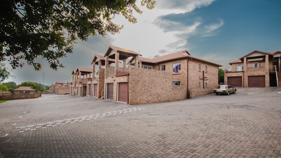 2 Bedroom Property for Sale in Clubview Gauteng