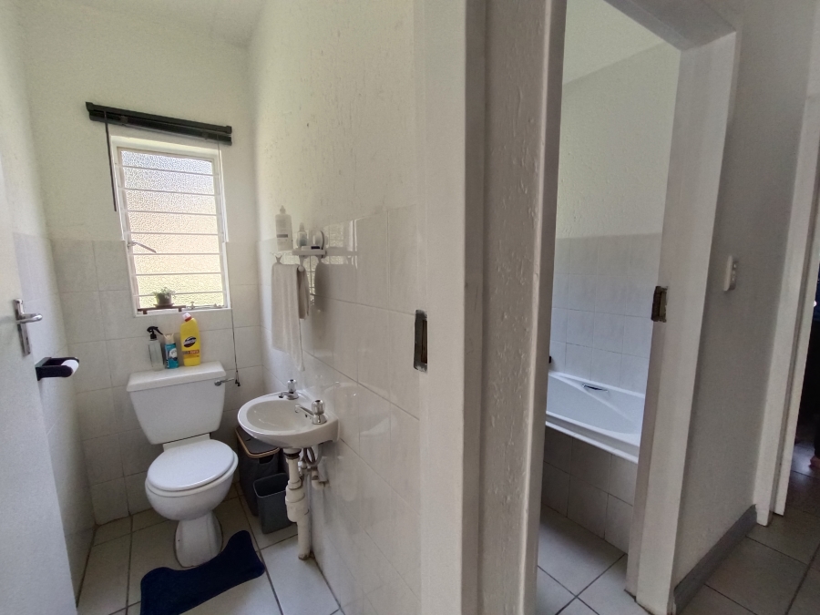 2 Bedroom Property for Sale in Clubview Gauteng