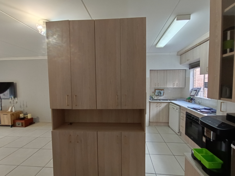 2 Bedroom Property for Sale in Clubview Gauteng