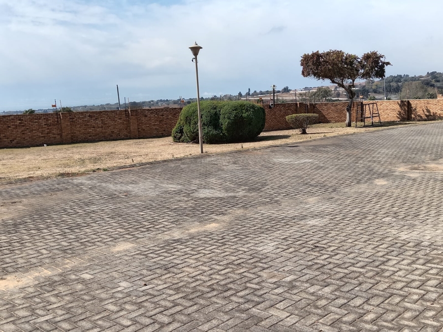 2 Bedroom Property for Sale in Honeydew Gauteng