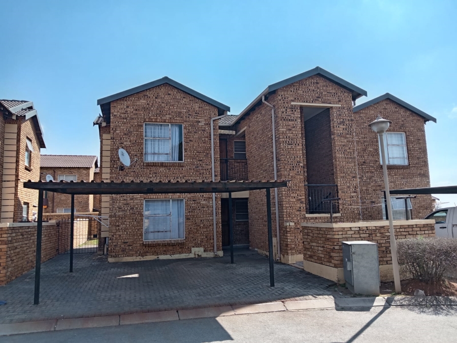 2 Bedroom Property for Sale in Honeydew Gauteng