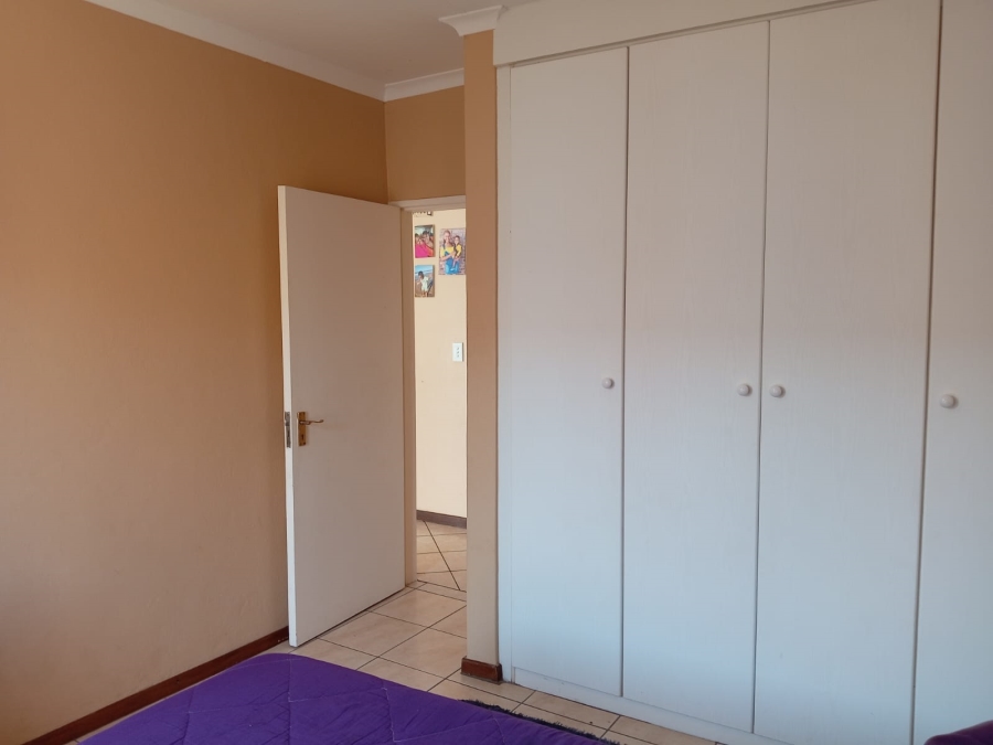 2 Bedroom Property for Sale in Honeydew Gauteng