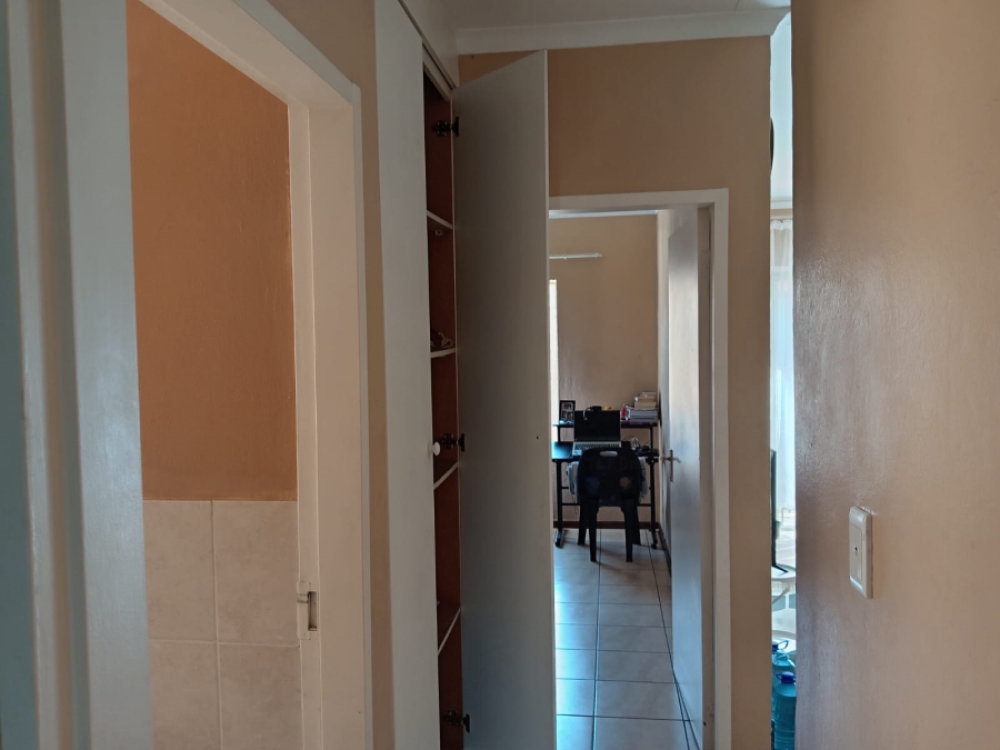 2 Bedroom Property for Sale in Honeydew Gauteng