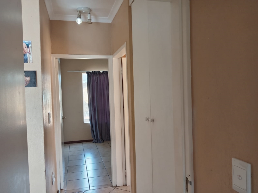 2 Bedroom Property for Sale in Honeydew Gauteng