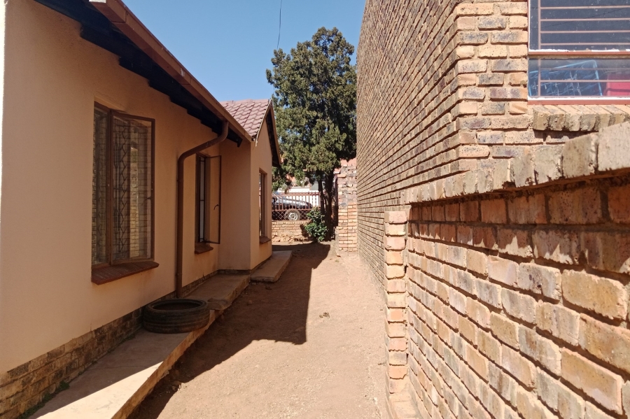 3 Bedroom Property for Sale in Morula View Gauteng