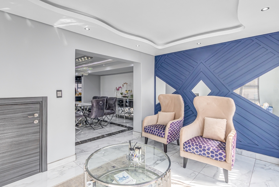 5 Bedroom Property for Sale in Buccleuch Gauteng