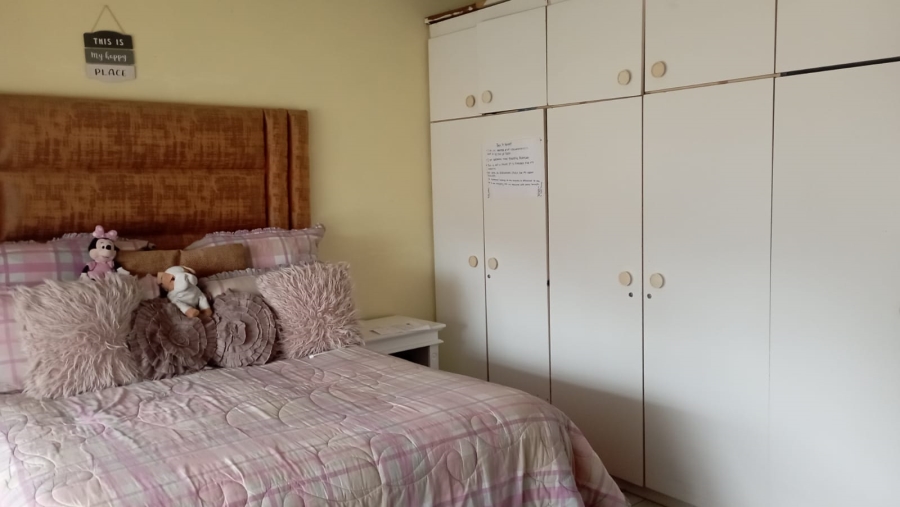 To Let 3 Bedroom Property for Rent in Elsburg Gauteng