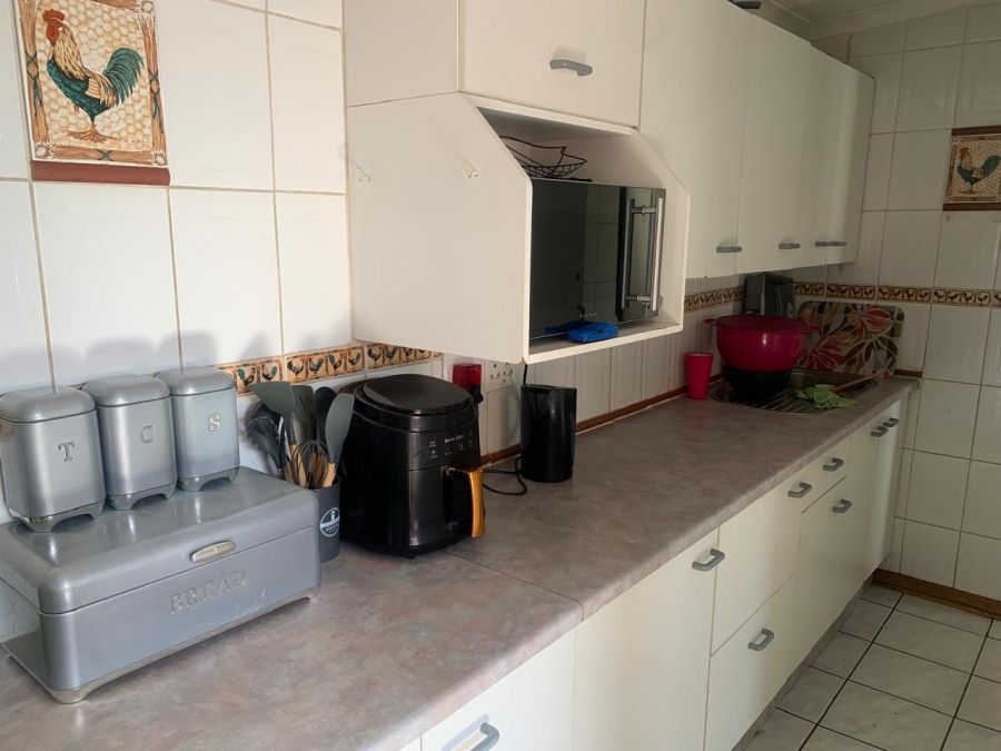 To Let 3 Bedroom Property for Rent in Elsburg Gauteng