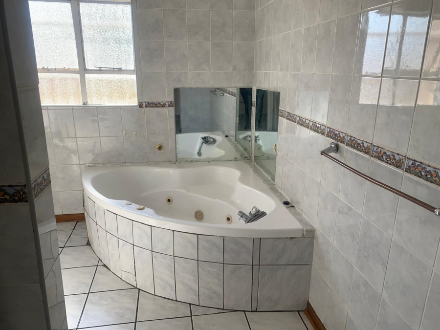 To Let 3 Bedroom Property for Rent in Elsburg Gauteng