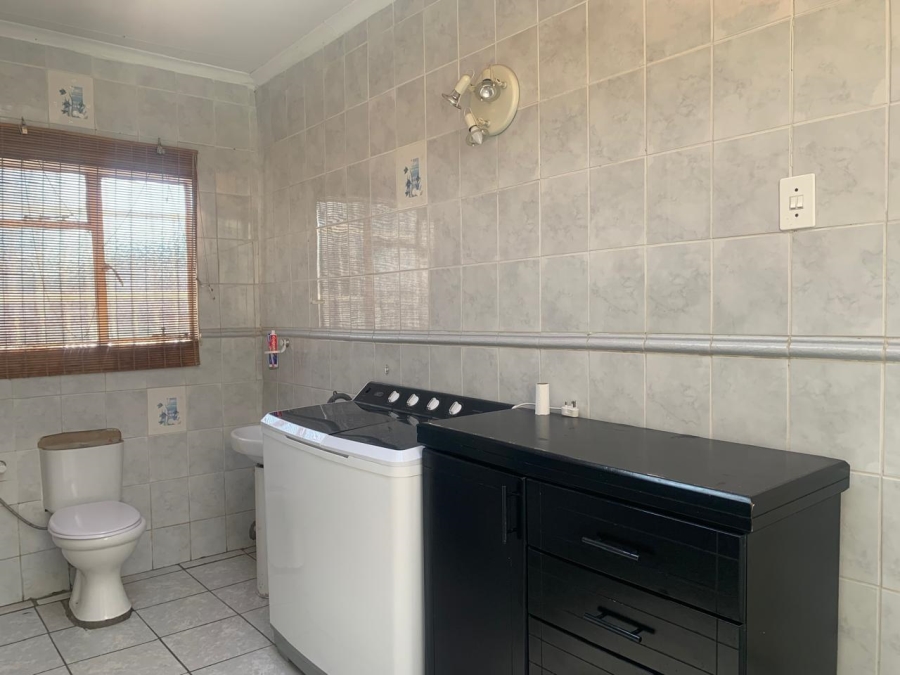 To Let 3 Bedroom Property for Rent in Elsburg Gauteng