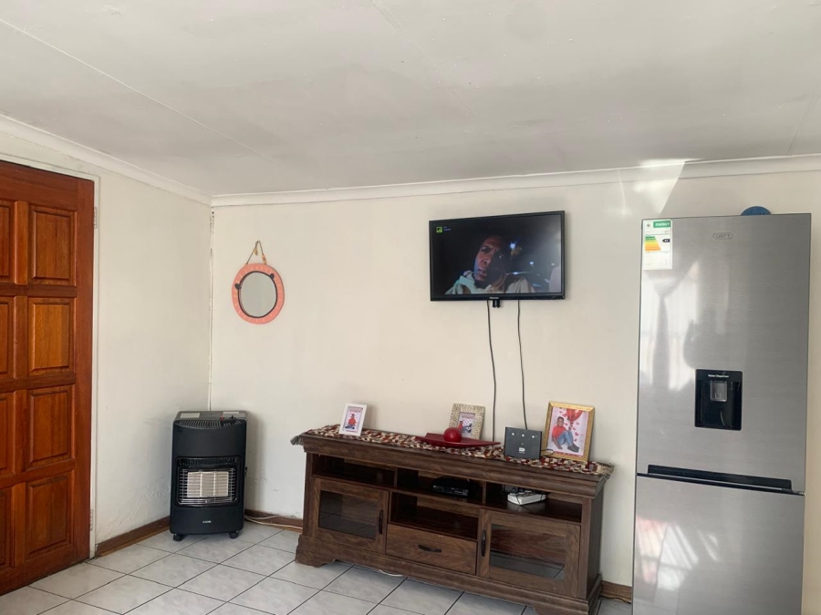 To Let 3 Bedroom Property for Rent in Elsburg Gauteng