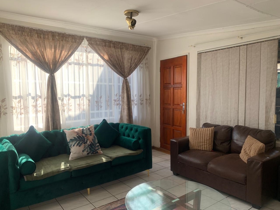 To Let 3 Bedroom Property for Rent in Elsburg Gauteng