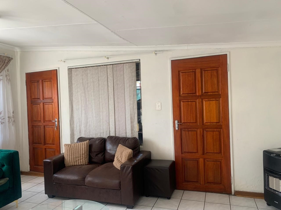 To Let 3 Bedroom Property for Rent in Elsburg Gauteng