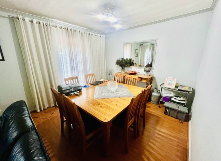 3 Bedroom Property for Sale in New Redruth Gauteng