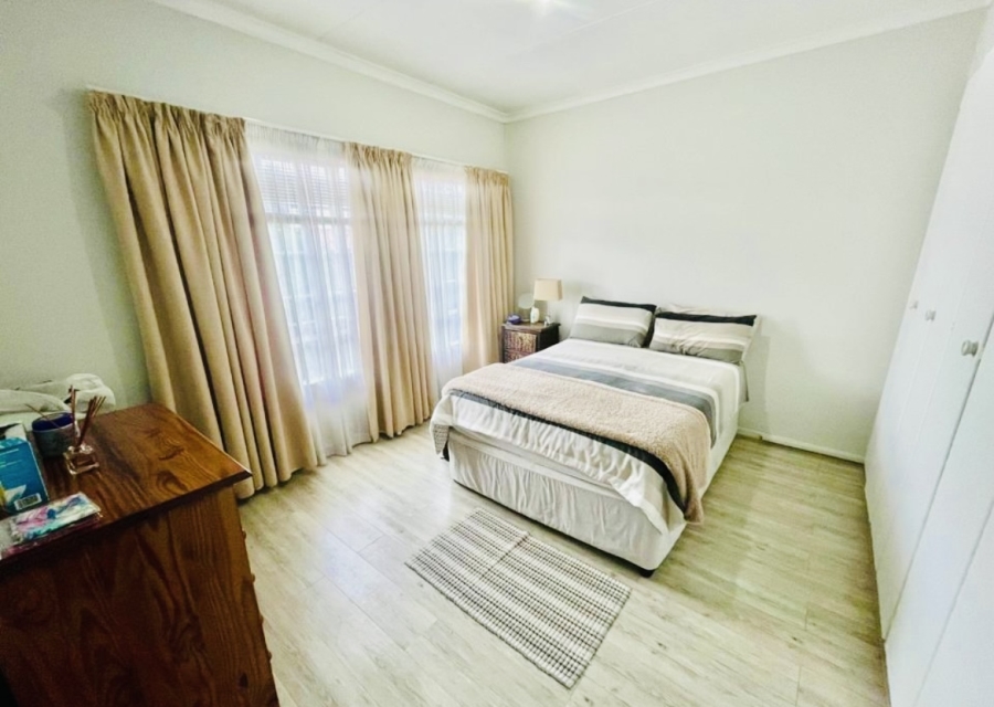 3 Bedroom Property for Sale in New Redruth Gauteng