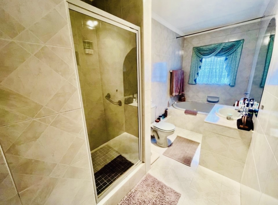 3 Bedroom Property for Sale in New Redruth Gauteng