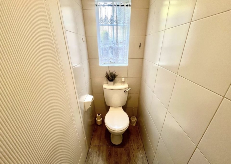 3 Bedroom Property for Sale in New Redruth Gauteng