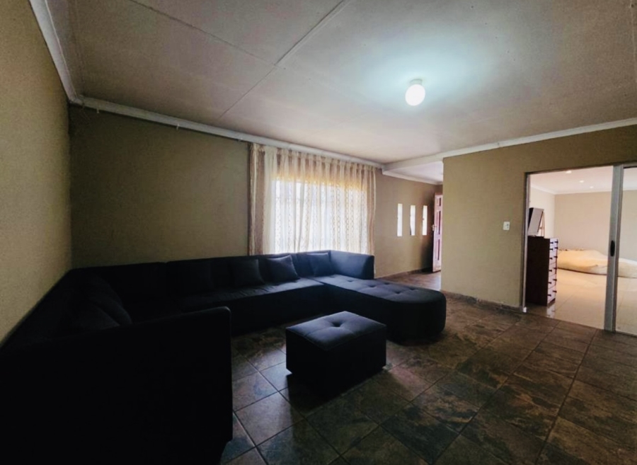 3 Bedroom Property for Sale in General Albertspark Gauteng