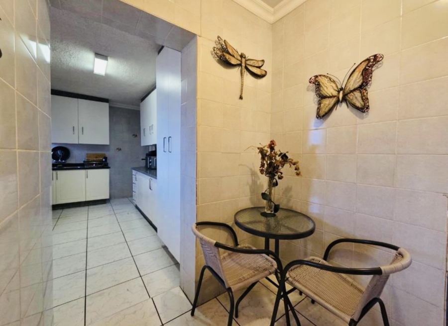 3 Bedroom Property for Sale in General Albertspark Gauteng