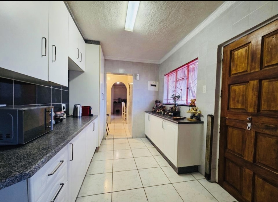 3 Bedroom Property for Sale in General Albertspark Gauteng