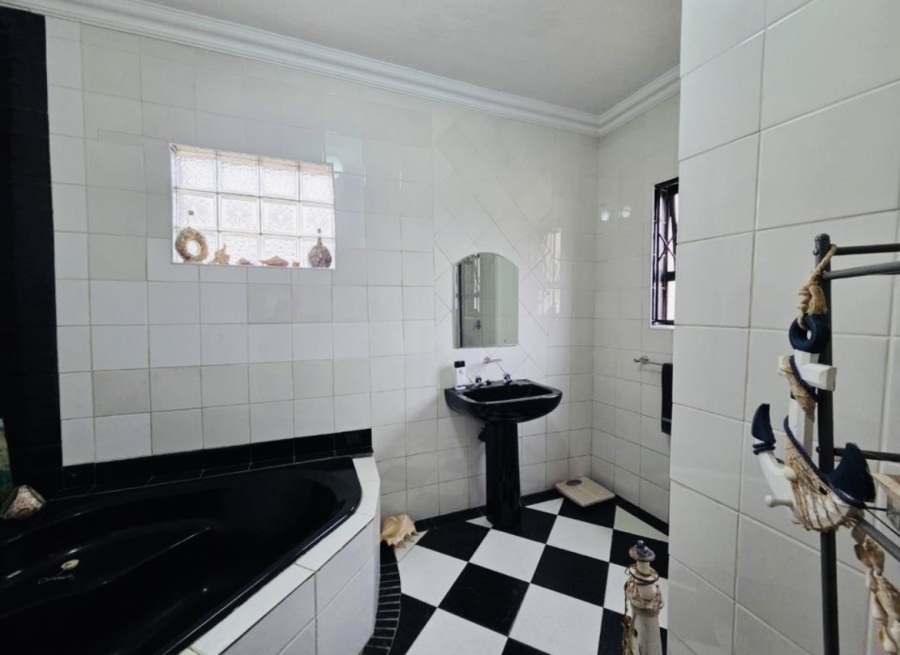 3 Bedroom Property for Sale in General Albertspark Gauteng